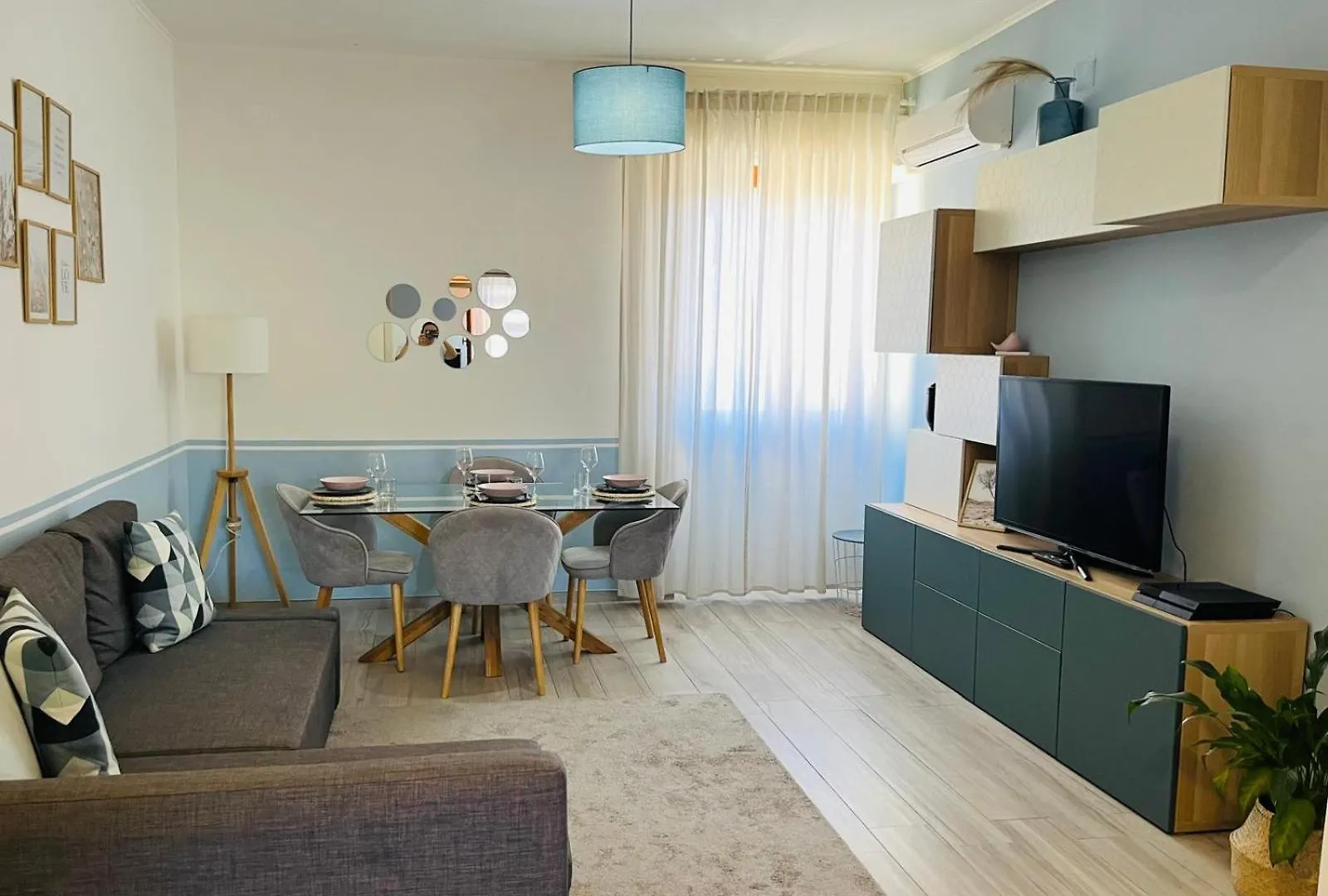 Modern Blue Apartment Quartu Sant'Elena